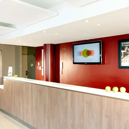 Hotel Campanile Marne La Vallee - Saint-georges 3*